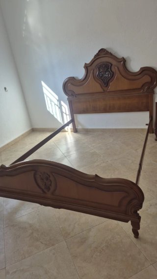 Dormitorio matrimonio completo de madera maciza