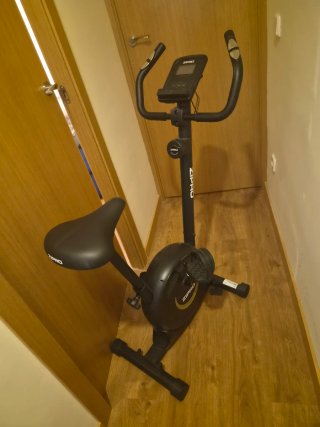 Bicicleta Estática ZIPRO con Pantalla
