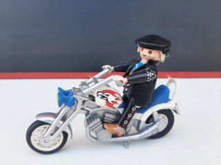 Playmobil Motorista con Moto Custom