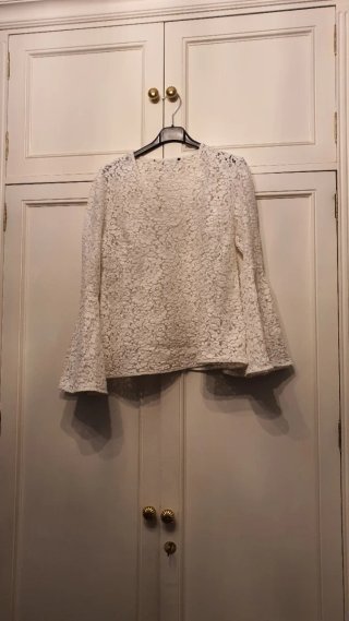 Blusa de encaje blanca