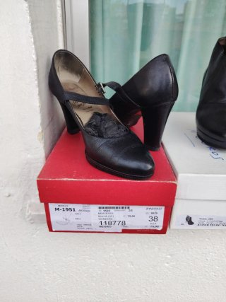 Zapatos de tacón Wonders Negros Talla 38
