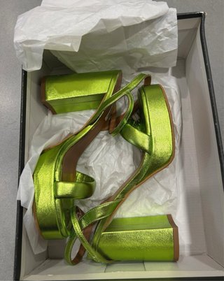 Zapatos de tacón verde