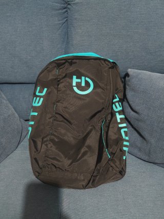 Mochila Hi-Tec Negra y Turquesa A estreno