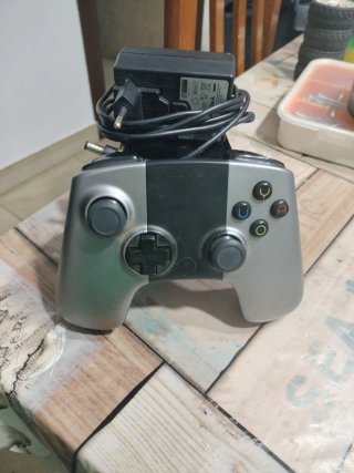 Consola Ouya con juegos