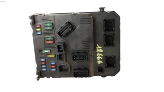 CAJA RELES / FUSIBLES PEUGEOT 206 SW Quiksilver