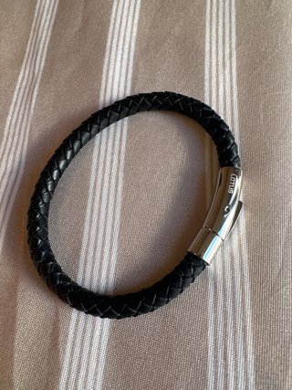 Pulsera de cuero Lotus negra
