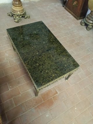 Mesa de Mármol y Latón