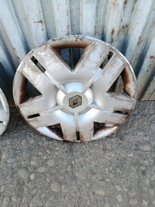 3 Tapacubos Renault 14 pulgadas
