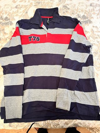 Sudadera de rayas con cuello