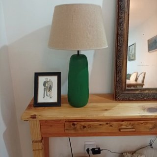 Lámpara de madera antigua torneada a mano