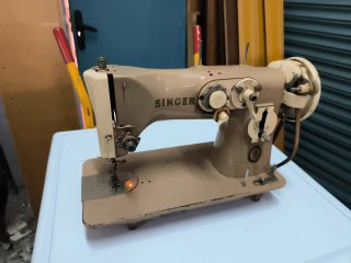 Máquina de Coser Singer