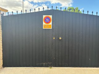 Puerta de hierro de entrada
