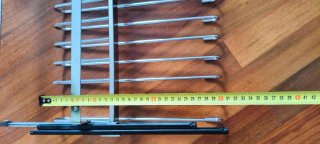 Appendiabiti Estensibile in Metallo per Pantaloni