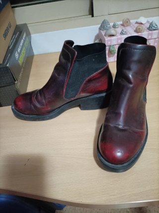 Botines mujer marrones y rojos