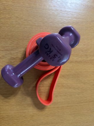 Pack Fitness Decathlon: Mancuernas 1,5kg + Goma 30