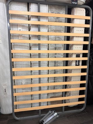 Somier 135 x 190 con patas