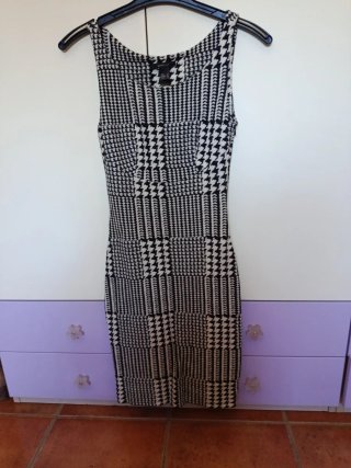 Vestido cuadros blanco y negro