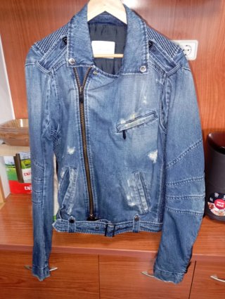 Chaqueta Vaquera Pierre Balmain vendo cambio