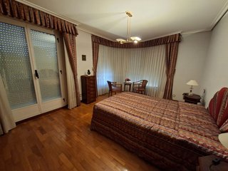 Juego cabezal, colchas y cortinas