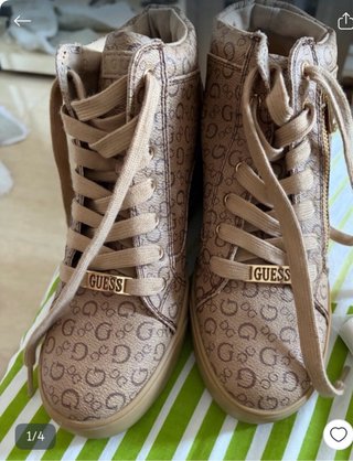 Botines Guess Beige con Logo