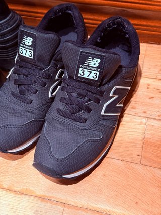 Zapatillas New Balance 373 Negras
