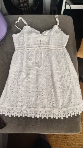 Blusa blanca con encaje