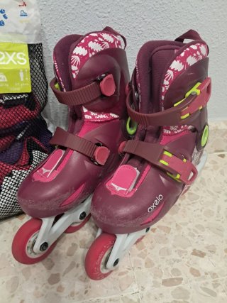 Patines Oxelo Play 5 T. 30/32 y kit protecciones