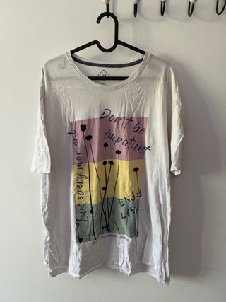 Camiseta TFY Estampado Floral Talla 4XL