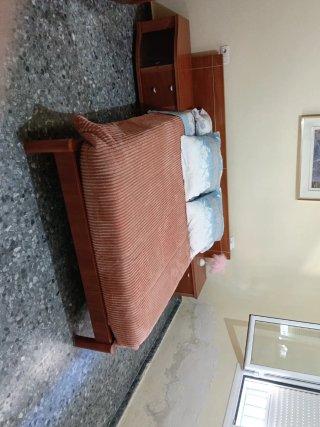 Dormitorio completo de madera