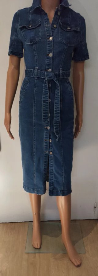 Vestido vaquero midi con cinturón