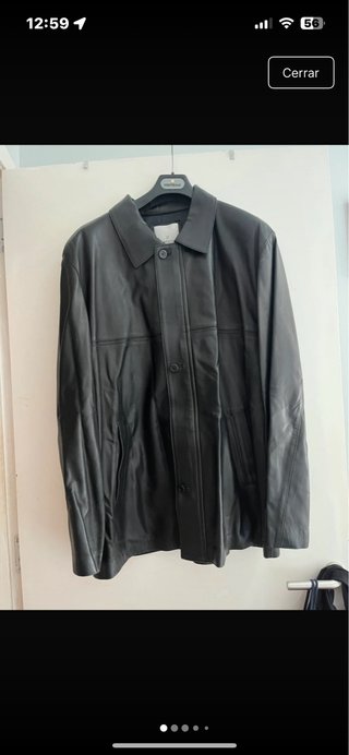 Chaqueta de piel Pertegaz negra