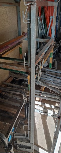 Tableros tricapa, vallas, borriquetas, sargentos,