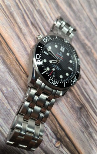 Orologio da polso nero in acciaio