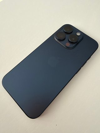 iPhone 15 Pro Azul