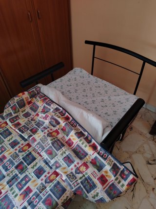 Poltrona letto con rete a doghe