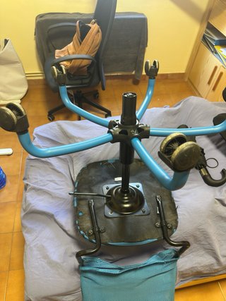 Sedia a rotelle per scrivania blu