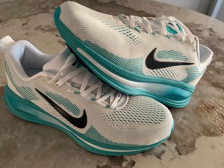 Nike Vomero 18 EU45 Azul