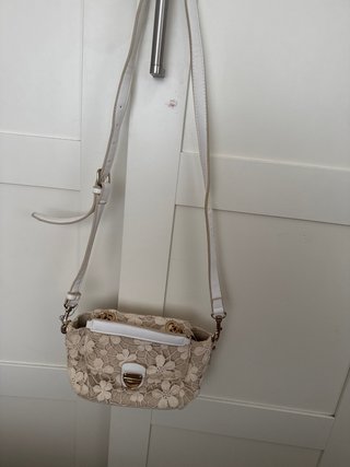 Bolso de hombro Parfois beige