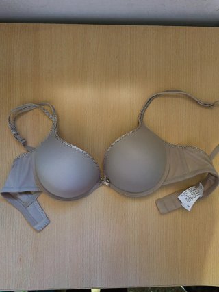Sujetador Selene Beige Talla 90B TRIPLE PUSH-UP.