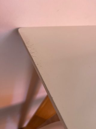 Tavolo Jysk Bianco con Gambe in Legno
