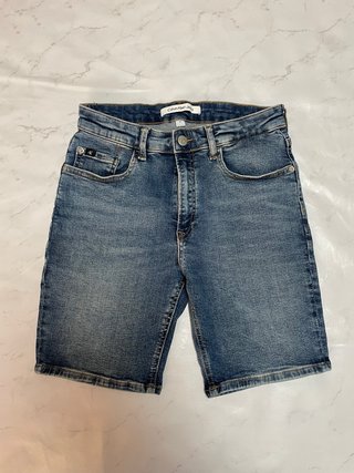 Vaqueros cortos Calvin Klein azules