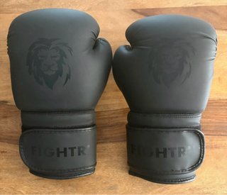 Guantes de Boxeo FIGHTR Negros