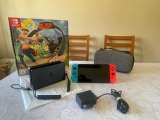 Nintendo Switch OLED Roja y Azul
