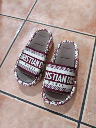 Chanclas  muy cómodas