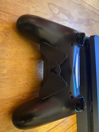 PlayStation 4 con 2 mandos