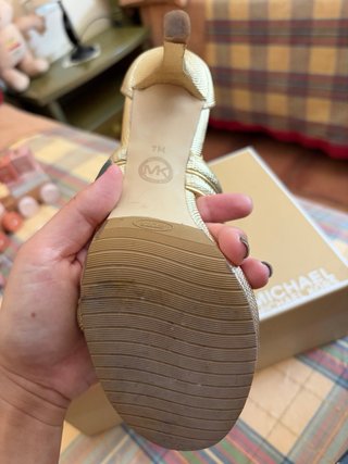 Sandalias tacón Michael Kors doradas