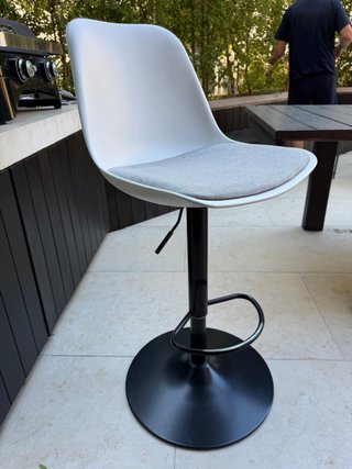 Silla alta giratoria con altura ajustable