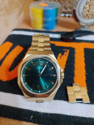 Reloj Guess Hombre Dorado y Verde