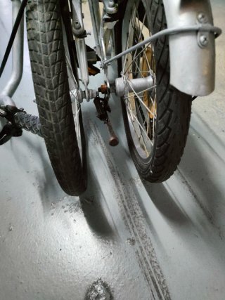 Bicicleta Plegable Scamper Plateada de alóminio