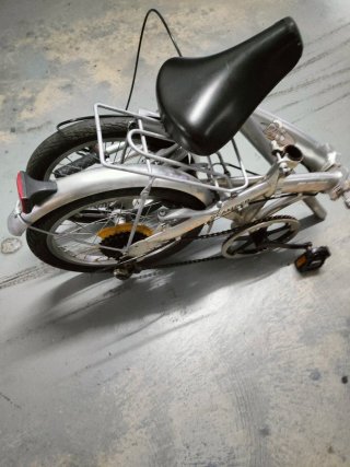 Bicicleta Plegable Scamper Plateada de alóminio